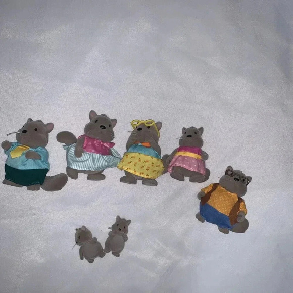 Li'l Woodzeez Fuzzy Dollhouse Squirrel Animal Family Flocked Figures Lot of 7 - Picture 9 of 9